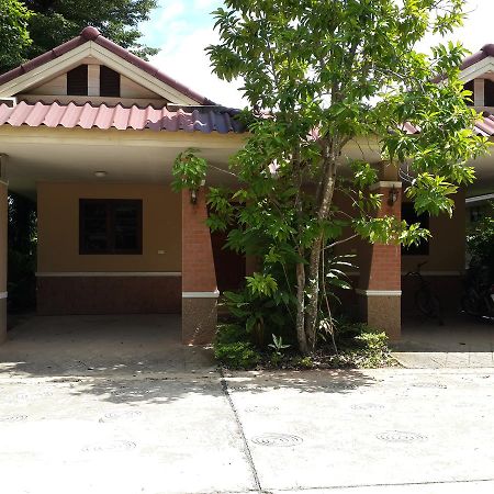 Garden Corner Resort & Hotel 피차눌로크 외부 사진